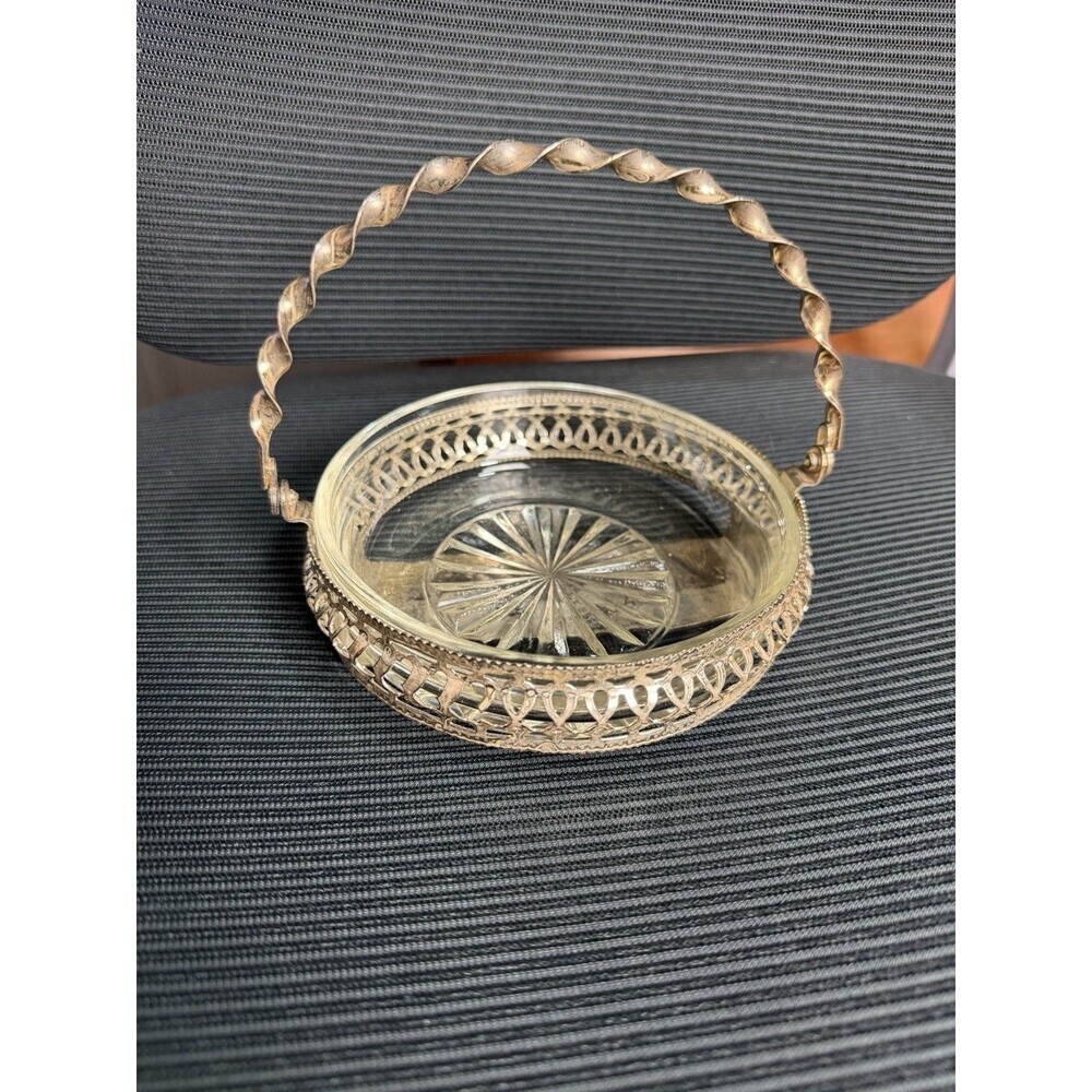 Antique Style Crystal Serving Dish Silver Plate Carrier Nut Candy Bowl Starburst